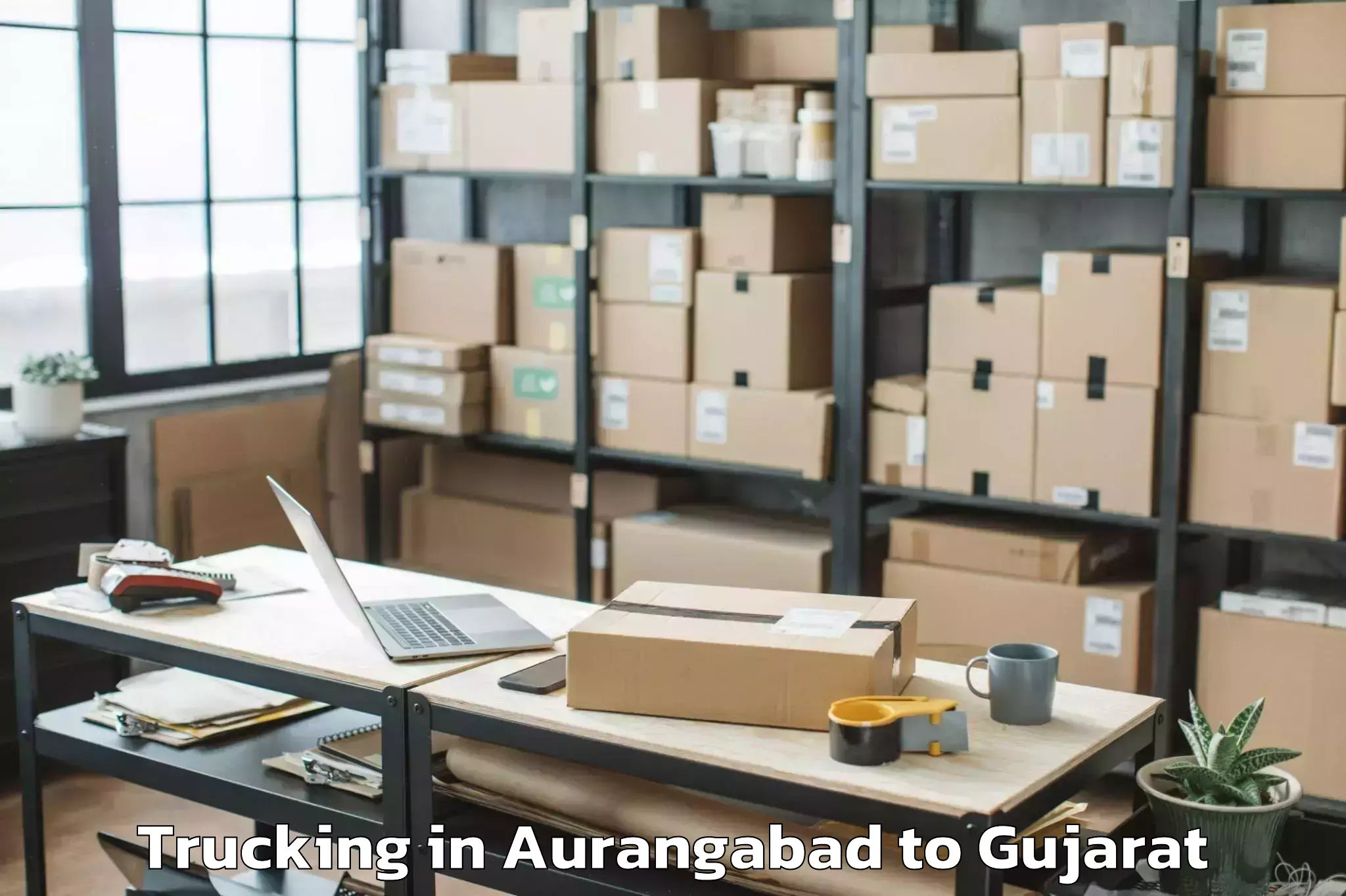 Easy Aurangabad to Ahwa Trucking Booking